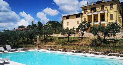 Villa Ovidia: A three-story age-old farm house surrounded by the greenery, with Free WI-FI.