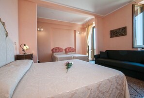 6 habitaciones, wifi gratis y ropa de cama