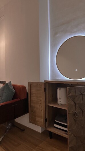 Basic Double Room | Free WiFi