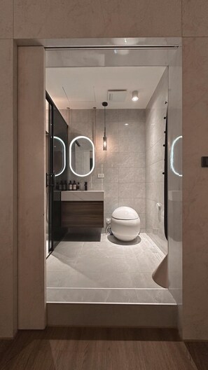 Basic Double Room | Free WiFi