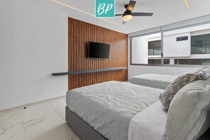 3 bedrooms, iron/ironing board, WiFi, bed sheets