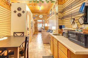 Interior - 2 MI to Crandon Raceway: Studio w/ Patio! (Crandon)
