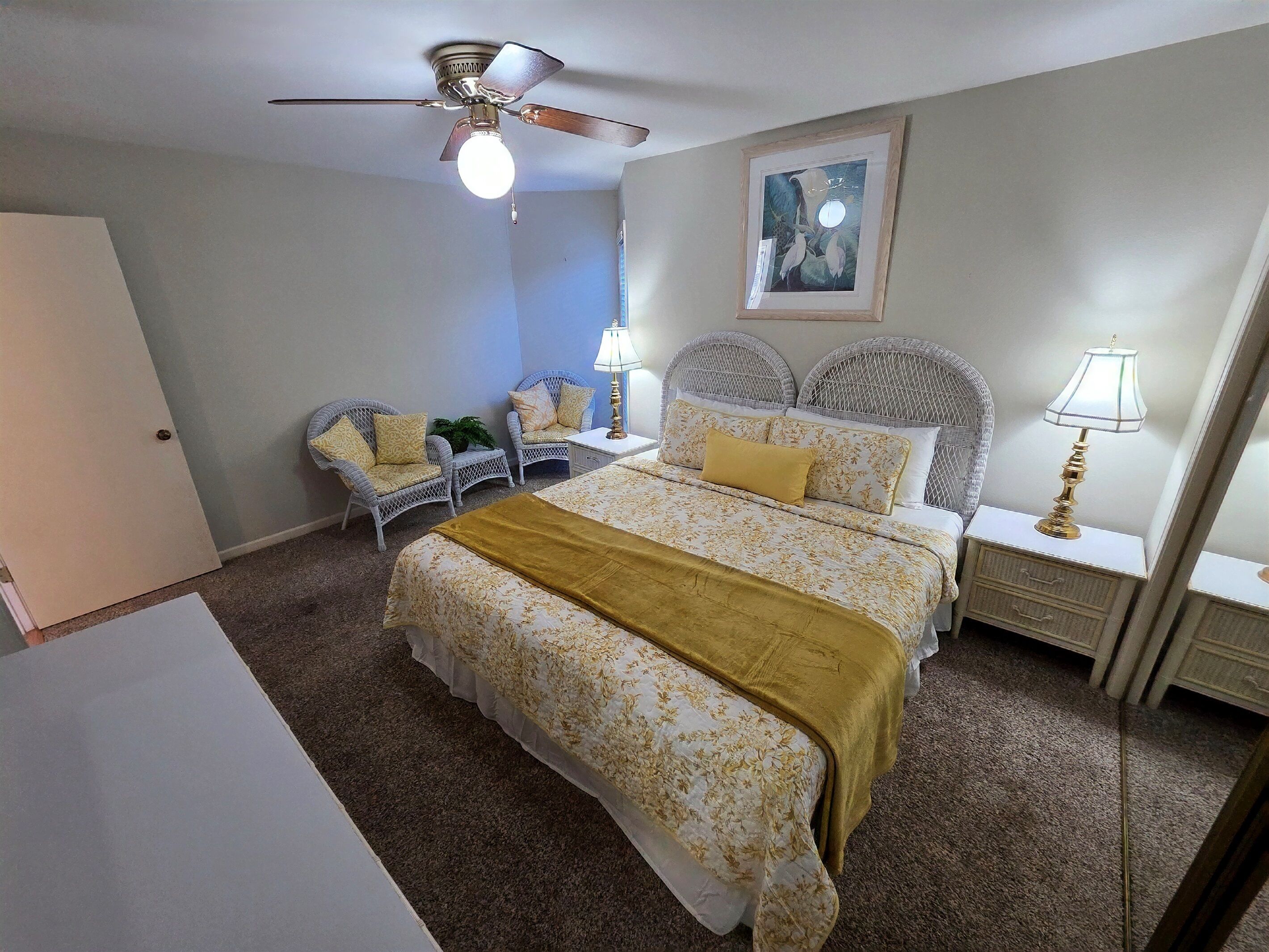 2 bedrooms, desk, iron/ironing board, free WiFi