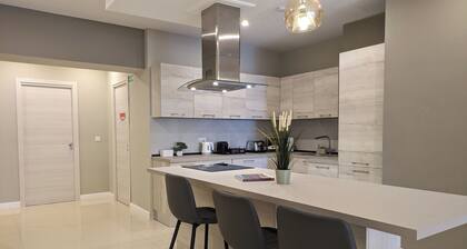 Salus Holiday 4-Bedroom Apartment, Victoria, Gozo