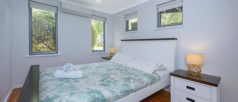 3 bedrooms, iron/ironing board, travel crib, free WiFi