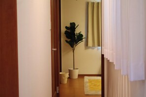 舒適別墅, 非吸煙房, 露台 | 遮光窗簾/窗簾、免費 Wi-Fi、床單