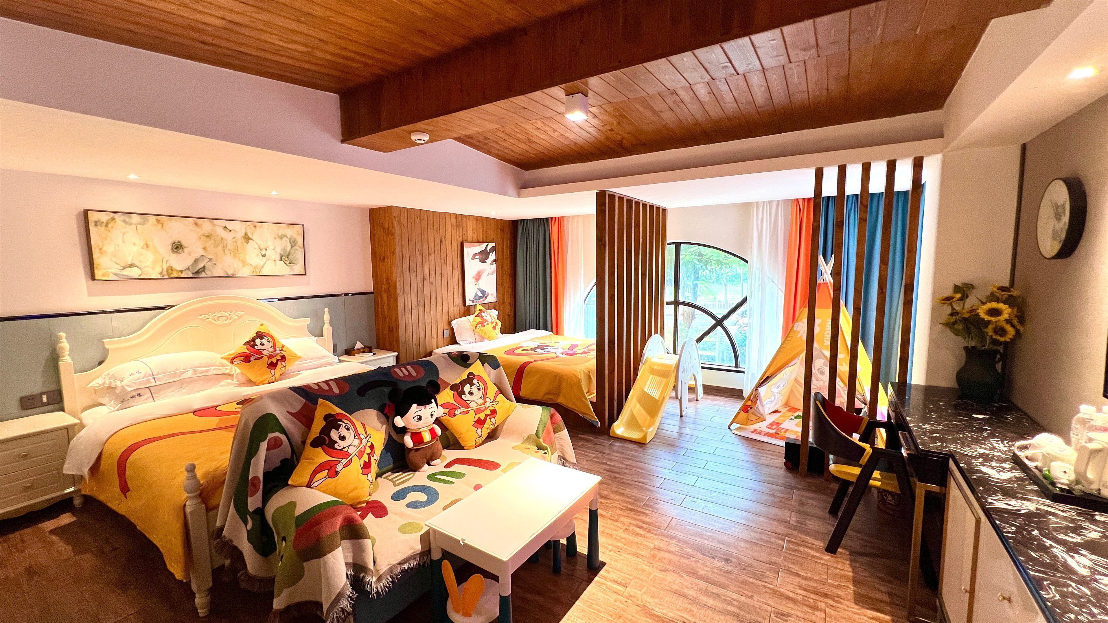 Deluxe Twin Room | Blackout drapes, soundproofing, free WiFi