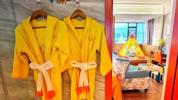 Kamar Twin Superior | Tirai kedap cahaya, kedap suara, dan Wi-Fi gratis