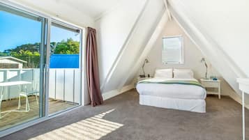 Chalet, 1 Bedroom, Beach View | Iron/ironing board, free WiFi