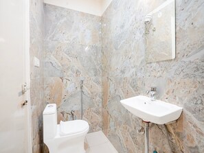 Bathroom - Collection O Kiran Path (Jaipur)