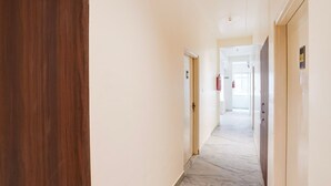 House | Interior - Collection O Kiran Path (Jaipur)