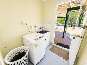 Interior - Meelup Ridge –5BR Family Home in Dunsborough (Dunsborough)