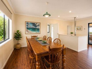 Dining - Meelup Ridge –5BR Family Home in Dunsborough (Dunsborough)