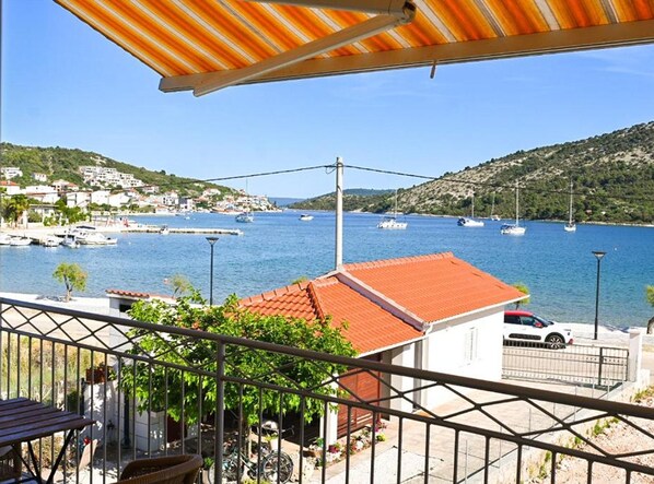 Appartement (Two Bedroom Apartment with Balcony) | Balcon