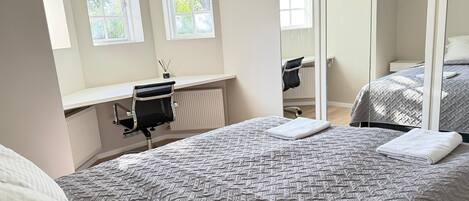 Wifi gratis y ropa de cama