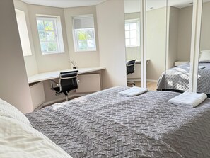 1 bedroom, free WiFi, bed sheets