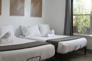 3 bedrooms, desk, free WiFi, bed sheets