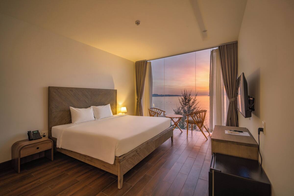 Deluxe Double Room, Beach View