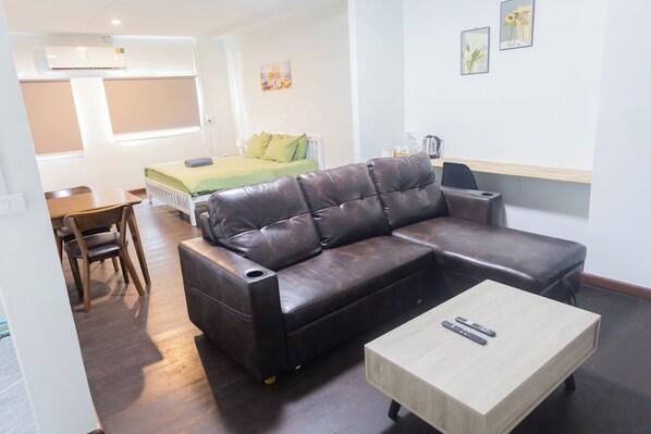 Deluxe Suite | Free WiFi