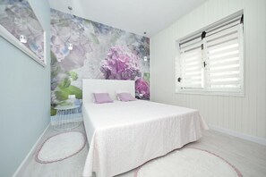 3 bedrooms, iron/ironing board, internet