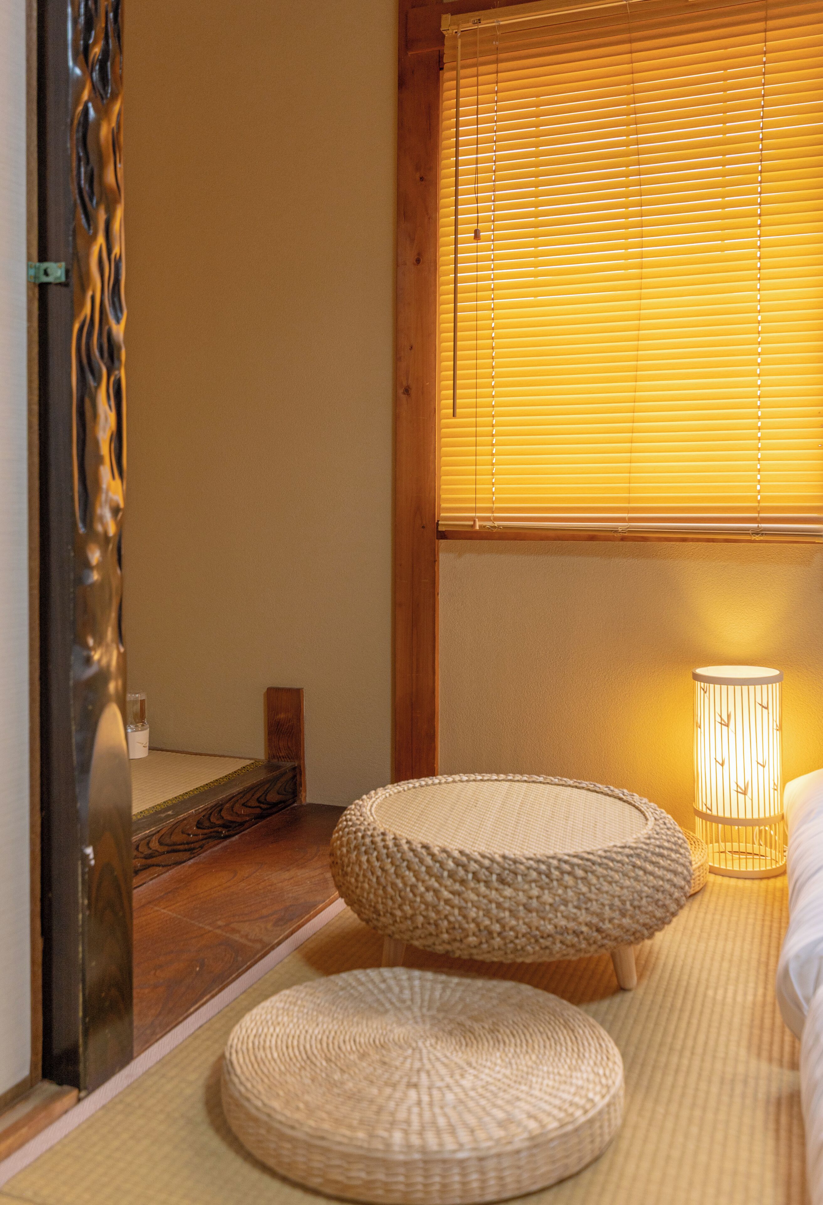 Comfort Villa, Non Smoking, Balcony | Living area | 43-inch TV with cable channels