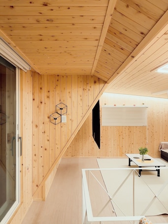 Interior. Shiny Picnic: Loft Hideaway with Terrace & Lotte Tower View / 5Beds