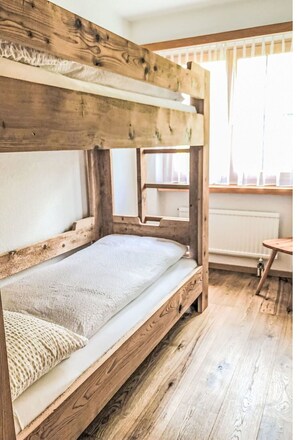 3 habitaciones, cuna de viaje y wifi gratis 