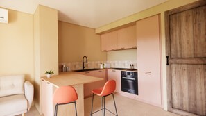 Dishwasher, coffee/tea maker