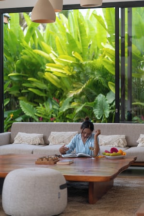 Luxury Villa, 6 Bedrooms, Private Pool, Garden View | Living area | 32-inch Smart TV with digital channels - Villa Anarya Ubud (Ubud)