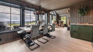 Dining - Cabin with jacuzzi on Lifjell (Bø i Telemark)