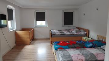 3 Schlafzimmer, kostenloses WLAN, Bettwäsche