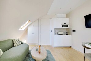 Smart TV, offices