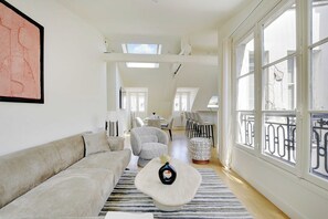 Smart TV, offices - Apt a/c 3BR/6P - Saint-Lazare/Les Champs Elysée (Paris)