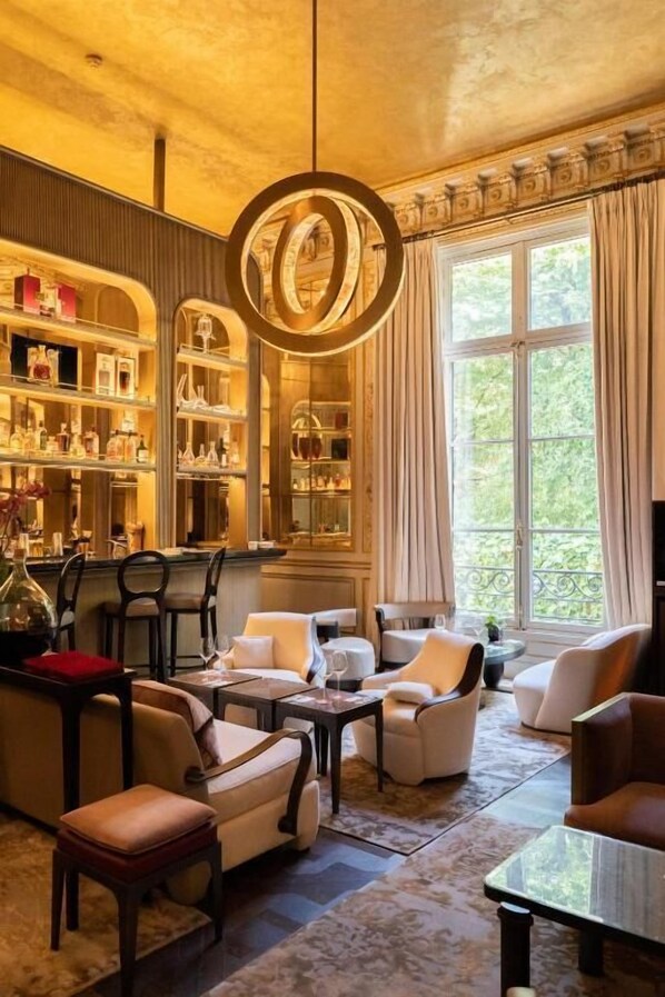 Bar (on property) - MAISON VILLEROY (Paris)