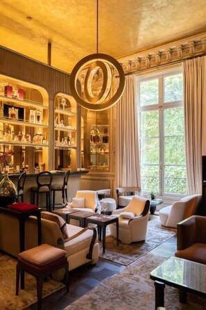 Bar (en la propiedad)