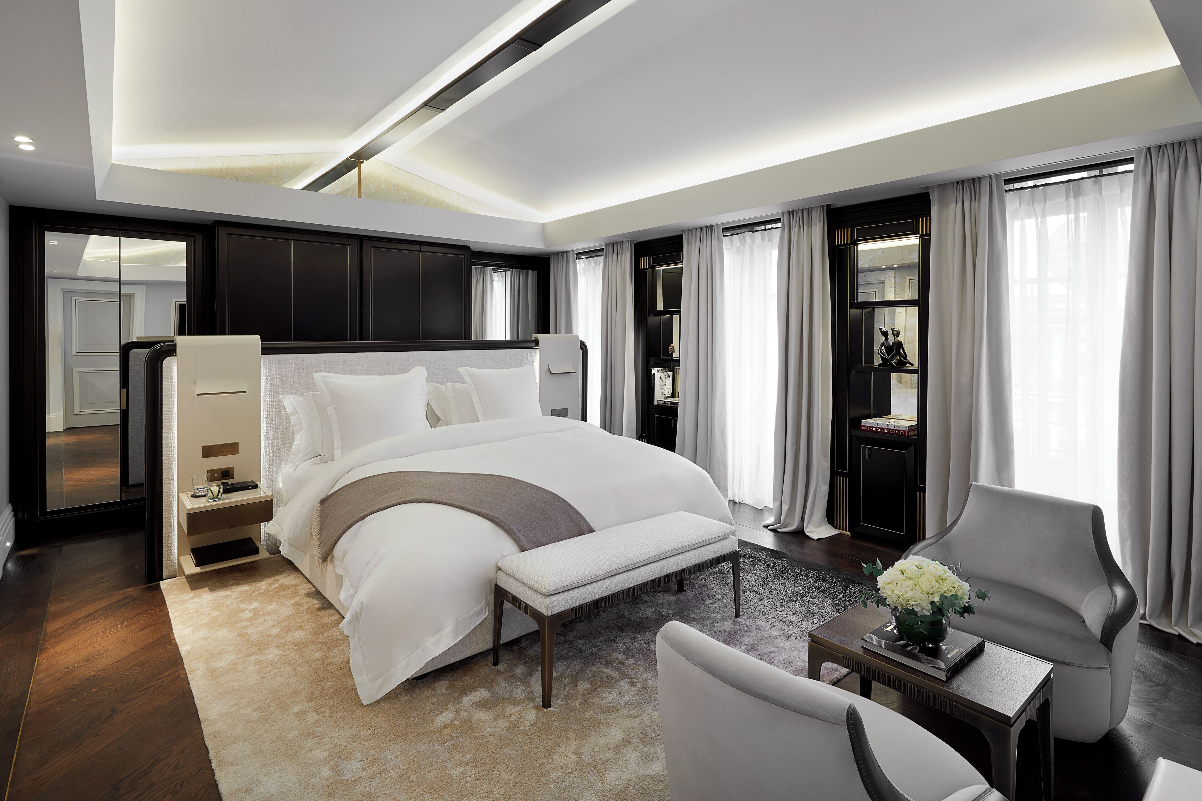 Premium bedding, free minibar items, in-room safe, desk