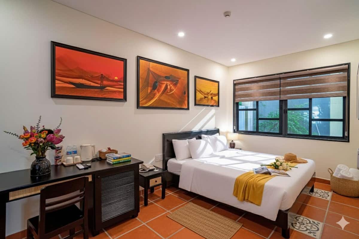 Deluxe tweepersoonskamer, 1 kingsize bed | Luxe beddengoed, donsdekens, pillowtop-bedden, een minibar