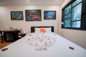Standard Double Room | Free WiFi