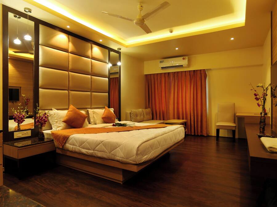 Habitación estándar doble | Minibar, caja fuerte, tabla de planchar con plancha y wifi gratis