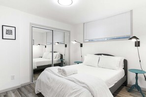 3 chambres, fer et planche à repasser, lit de bébé portatif, Wi-Fi
