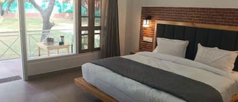 Standard-huone | Työpöytä, lisävuoteet, ilmainen Wi-Fi, vuodevaatteet