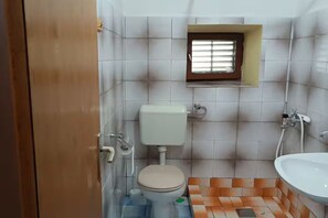 Regadera y secadora de cabello 