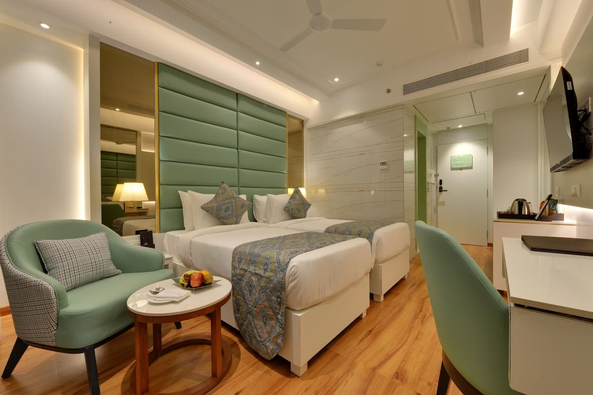Superior Double or Twin Room, 2 Twin Beds, Non Smoking, City View | In-room safe, iron/ironing board, free WiFi