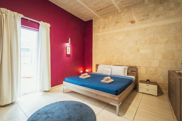 2 bedrooms