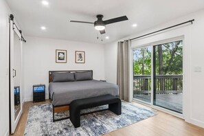 3 chambres, fer et planche à repasser, Wi-Fi gratuit, draps fournis