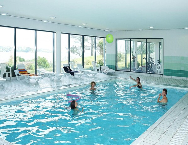 Apartment | Pool | Indoor pool, outdoor pool