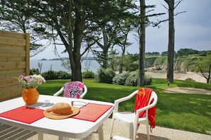 Apartment | Outdoor dining - Residence Iroise Armorique Locmaria-plouzane, Apartment-formerly TUI Ferienhaus (Locmaria-Plouzane)