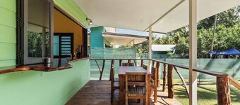 Temenino Villa Komako Seaside House