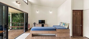 Temenino Villa Komako Seaside House