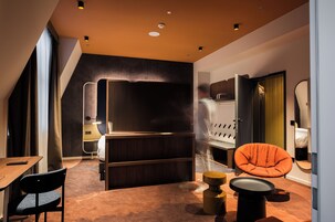 Junior Suite, 2 Double Beds | Blackout drapes, free WiFi, bed sheets